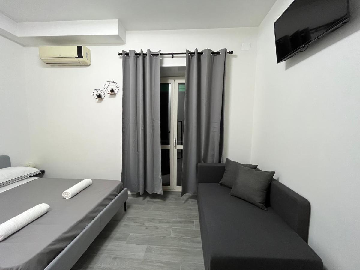 Dm Rome Holiday Exterior foto